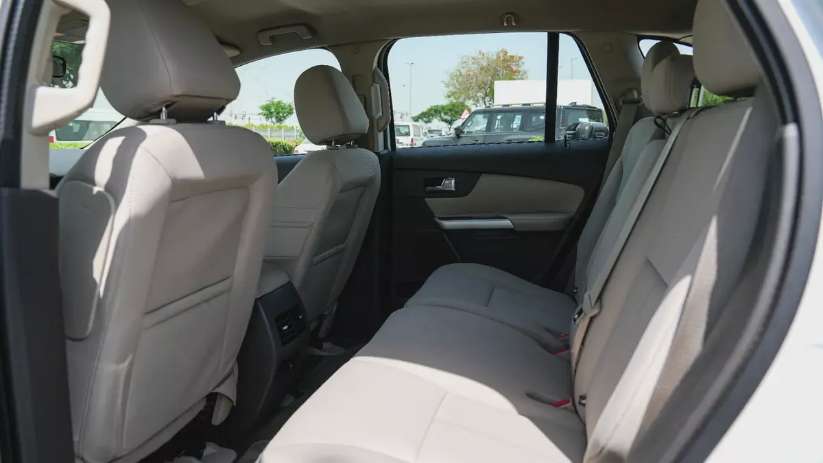 FORD EDGE 2015 GCC SPECS!! FULL SERVICE HISTORY FROM AL TAYER-10-10