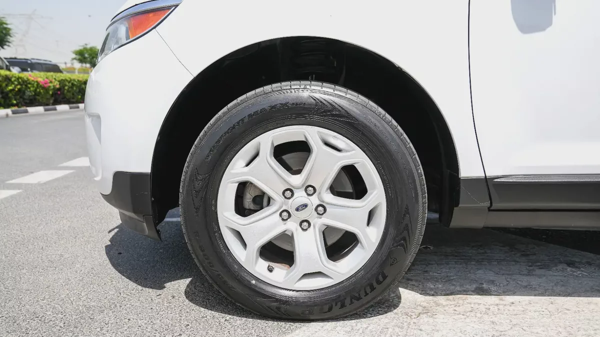 FORD EDGE 2015 GCC SPECS!! FULL SERVICE HISTORY FROM AL TAYER-17-17