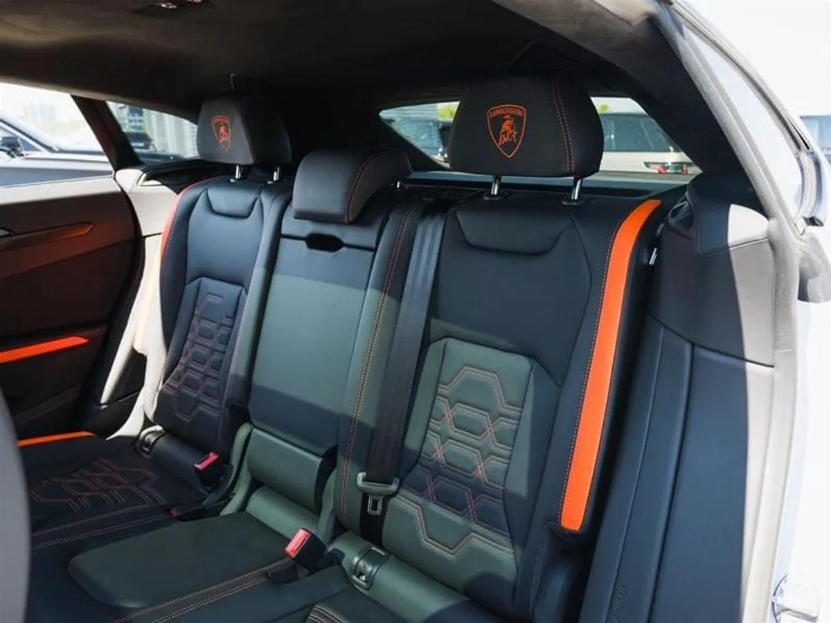 Lamborghini Urus SE Brand New Export Offer-10-0