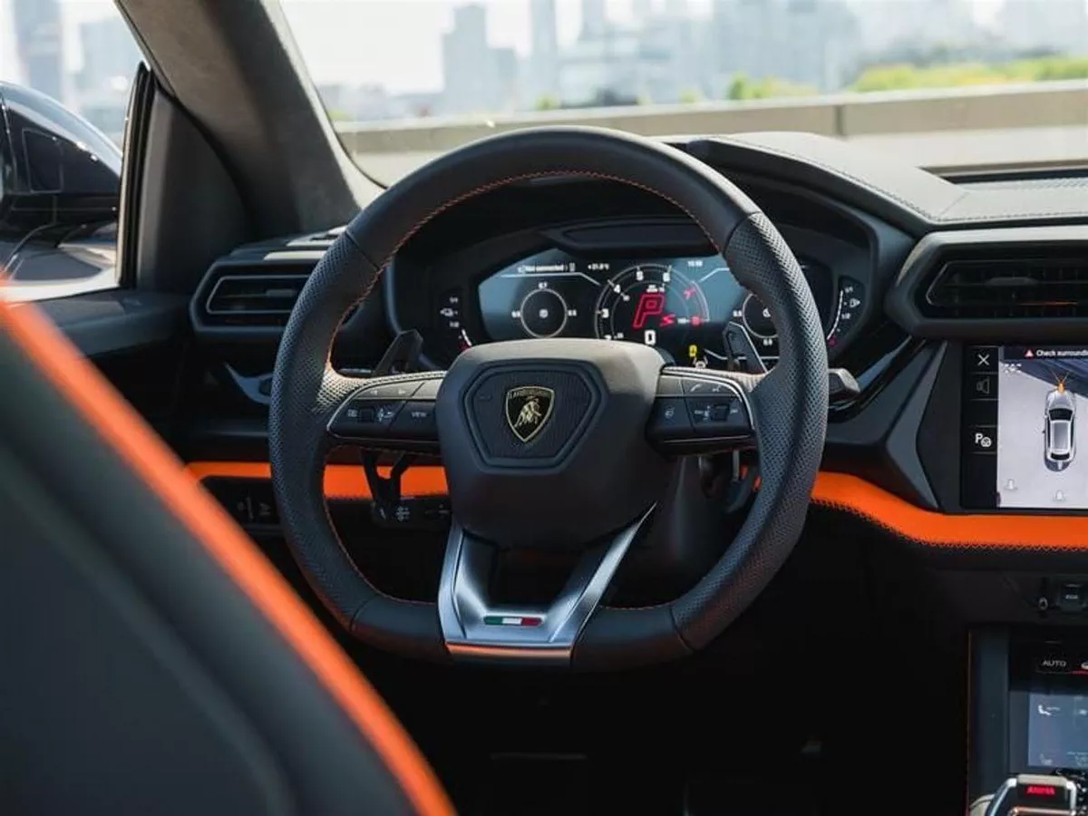 Lamborghini Urus SE Brand New Export Offer-3-0