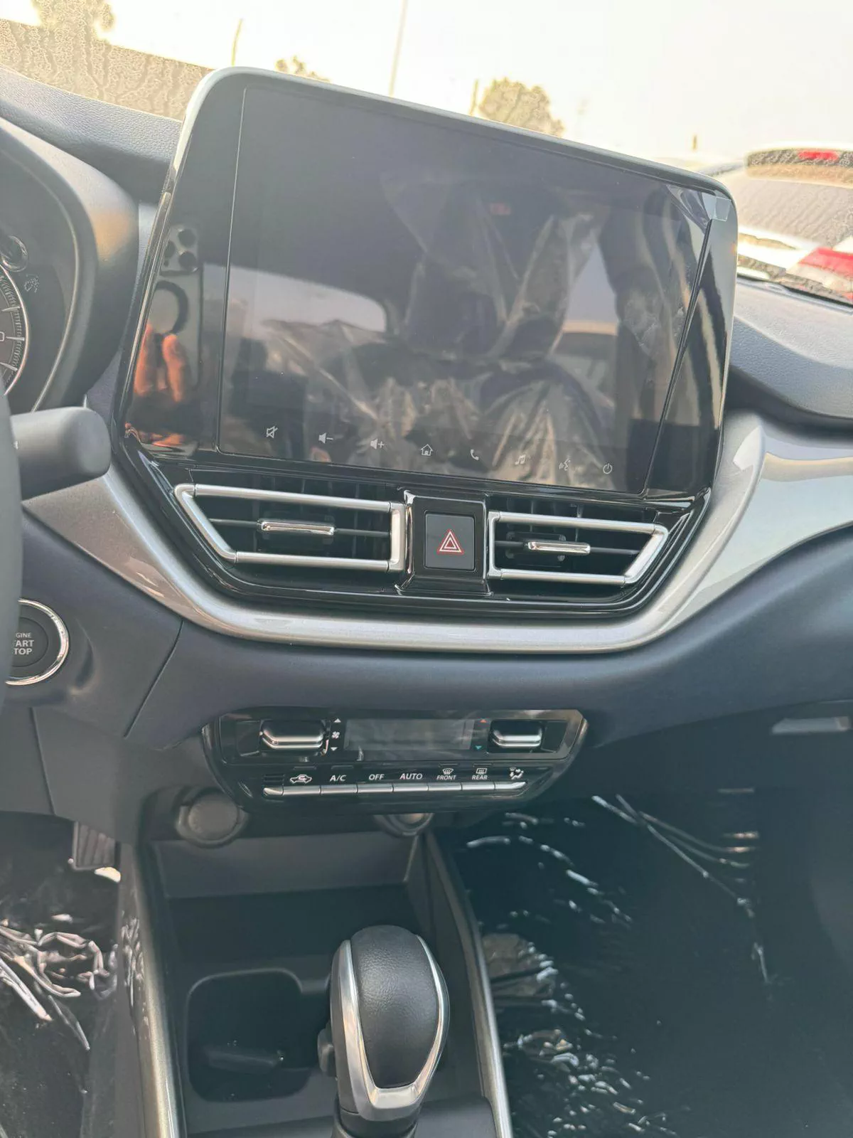 2024 Suzuki Baleno – White Hatchback-1-1