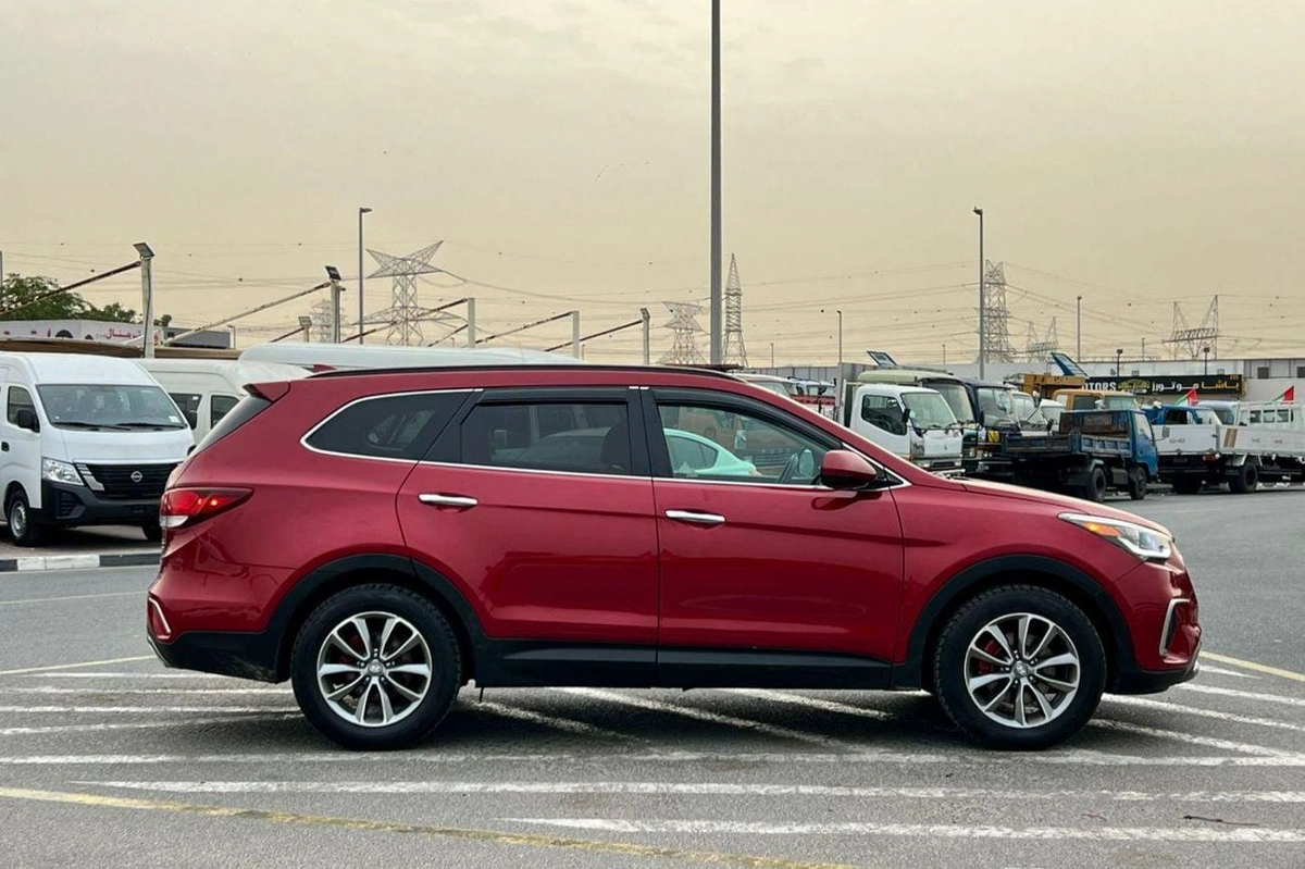 Hyundai Santa Fe 2018 Hyundai Santafe XL 3.3L V6  - Rear Camera - AWD  4x4 - 7 Seats-8-0