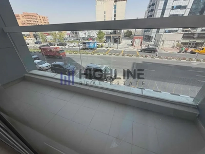 Bright & Spacious | Ready To Move | Prime Location-3