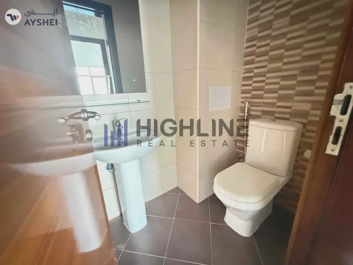 Bright & Spacious | Ready To Move | Prime Location-1-1