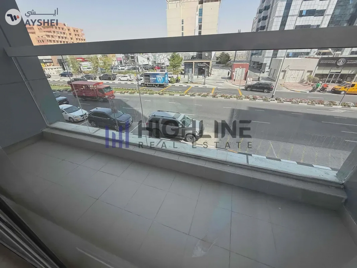 Bright & Spacious | Ready To Move | Prime Location-3-3