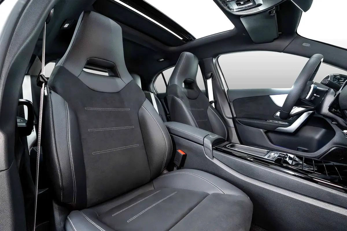 0% Downpayment | Mercedes-Benz Service and Warranty Package | AED 2,371 P/M-11-11