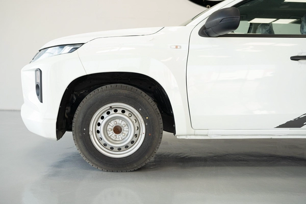 MITSUBISHI L200 2.5L M/T DIESEL 2WD MODEL 2023