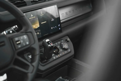 2025 Land Rover Defender 110 Octa with Warranty-10