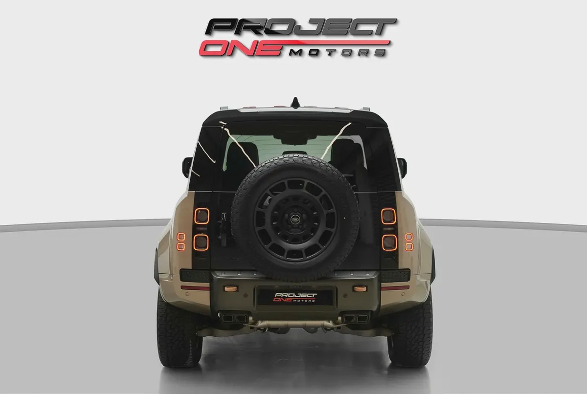 2025 Land Rover Defender 110 Octa with Warranty-4-4