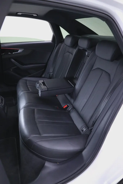 Audi A4 40 TFSI S-line - FULLY LOADED-10