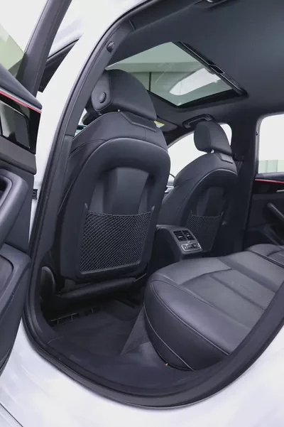 Audi A4 40 TFSI S-line - FULLY LOADED-12