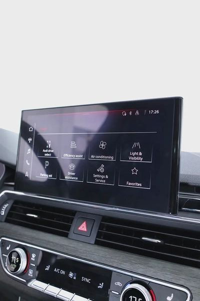 Audi A4 40 TFSI S-line - FULLY LOADED-18