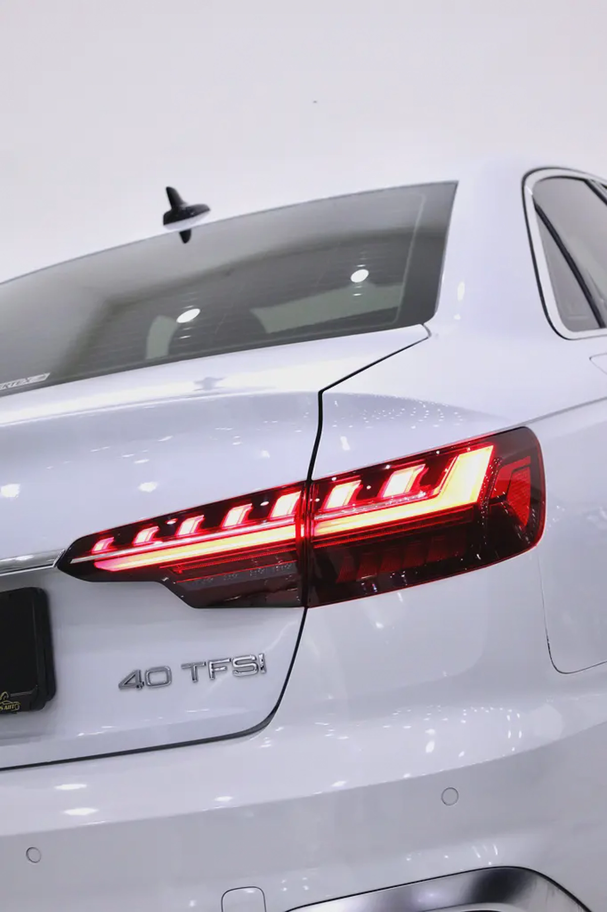 Audi A4 40 TFSI S-line - FULLY LOADED-14-14
