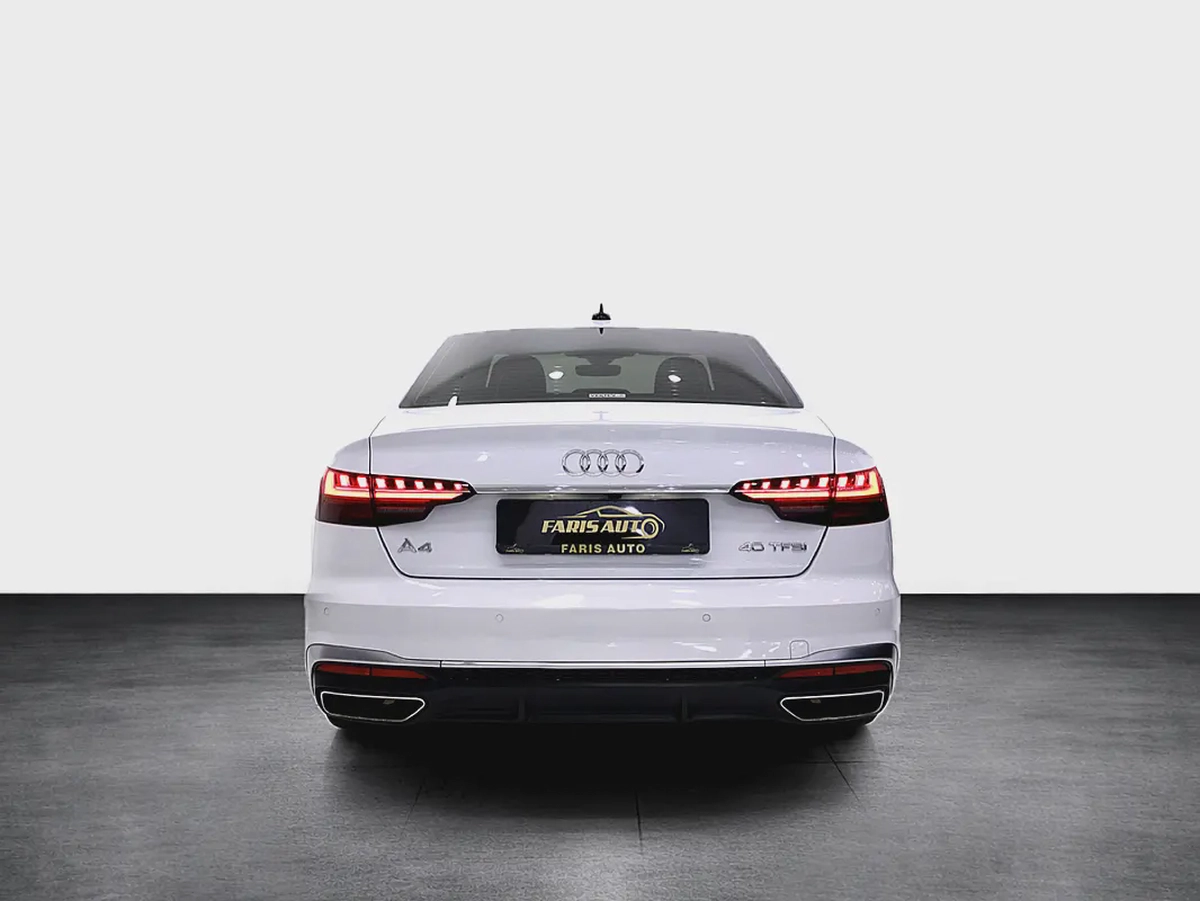 Audi A4 40 TFSI S-line - FULLY LOADED-2-2