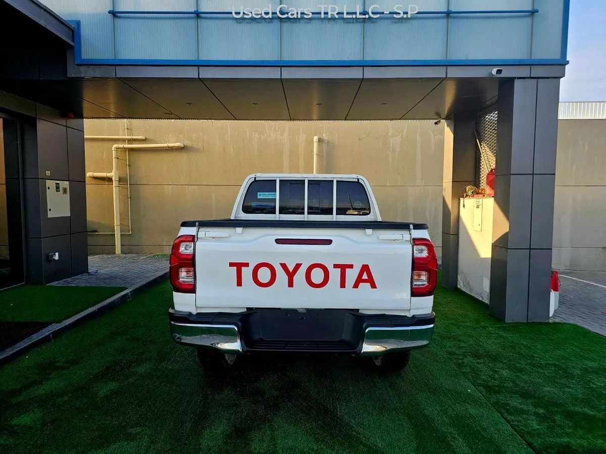 Toyota Hilux GLX PATROL/ AUTO GEAR 4WD/ AUTO WINDOWS/ ADVENTURE BODY/ LOW MILEAGE-3-0