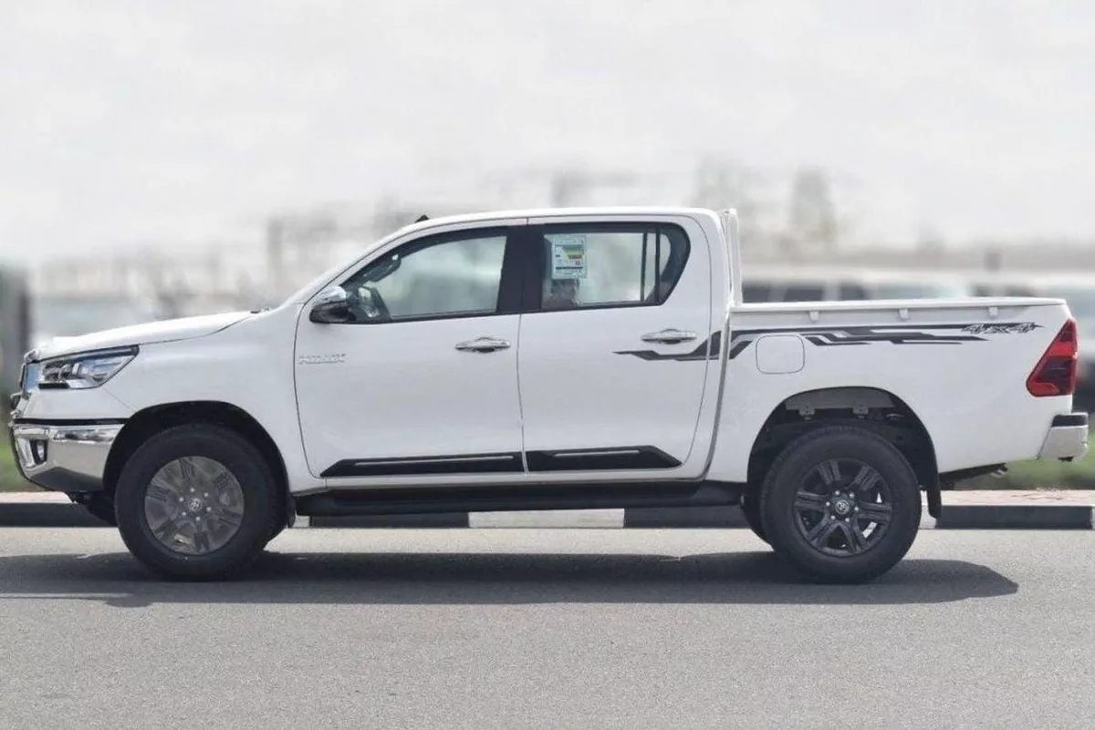 Toyota Hilux SGLX HILUX SR5 2.7L AT  PETROL 2025-2-0