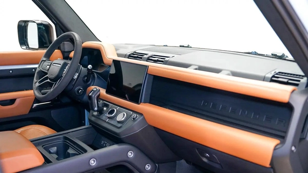Land Rover Defender 110 V8 Edition P525