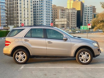 2006 MERCEDES ML-350 AMG 4MATIC  || GCC FULL AGENCY SERVICE || ORIGINAL PAINT || ONE OWNER ONLY-6