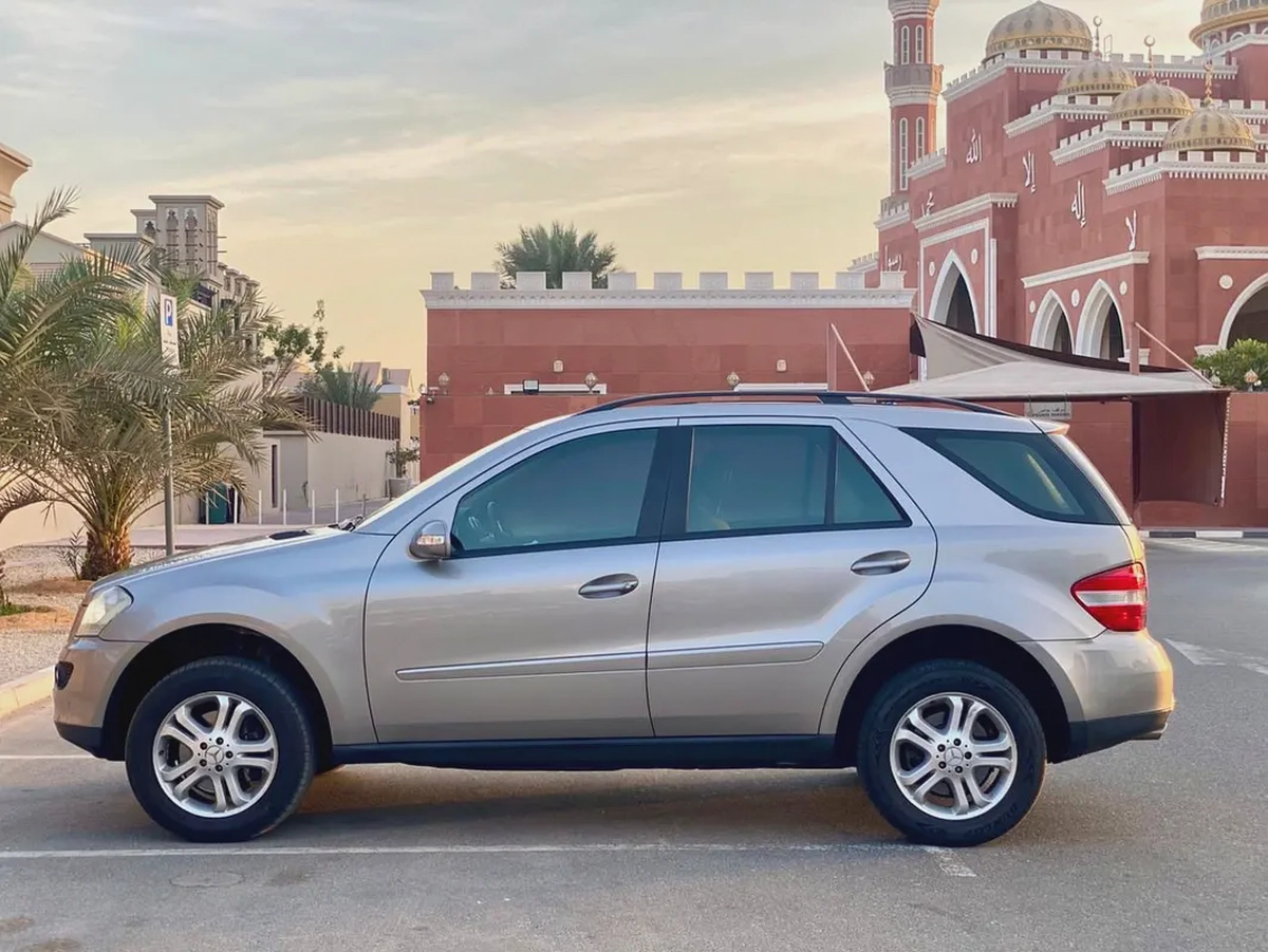 2006 MERCEDES ML-350 AMG 4MATIC  || GCC FULL AGENCY SERVICE || ORIGINAL PAINT || ONE OWNER ONLY-7-7
