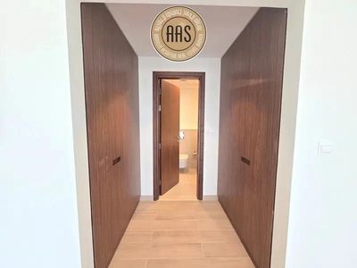 Huge 1bhk 2bathrooms store room balcony wardrobes in 95k 1parking free-8