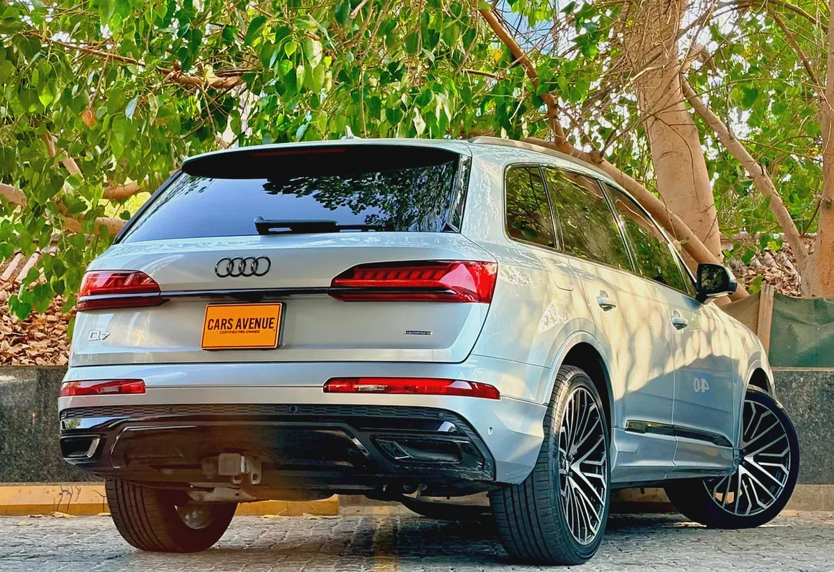 Audi Q7 45 TFSI quattro Luxury 2024 | 1 Year Warranty | 2,600 PM American Specs - Pristine Condition-3-3