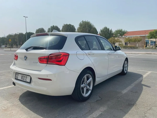 2019 bmw 120i sport line 2.0L  || GCC ||accident free ||Full services at bmw agency