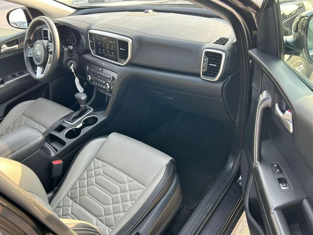 Kia Sportage LX 2021 Kia Sportage 2.4L V4 - MiOption + Leather & Electric Seats - Apple/Android Play - Rear CAM - Ri-10-0