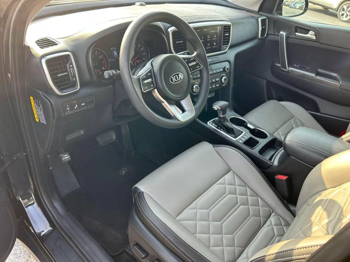 Kia Sportage LX 2021 Kia Sportage 2.4L V4 - MiOption + Leather & Electric Seats - Apple/Android Play - Rear CAM - Ri-12-0