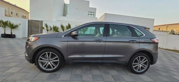 2022 Ford Edge Titanium -AWD-Excellent Condition-Under Warranty and Service Contract