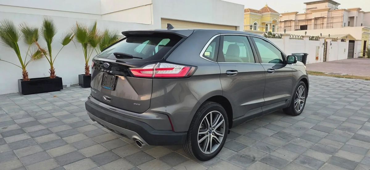 2022 Ford Edge Titanium -AWD-Excellent Condition-Under Warranty and Service Contract-7-7