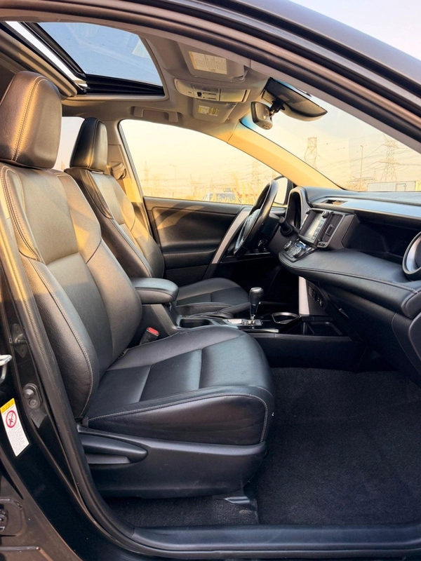 Toyota RAV4 VXR Hybrid Limited 2.5L full option