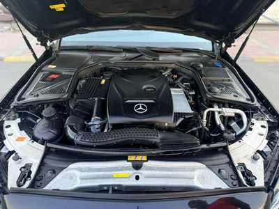 Mercedes Benz C200-17
