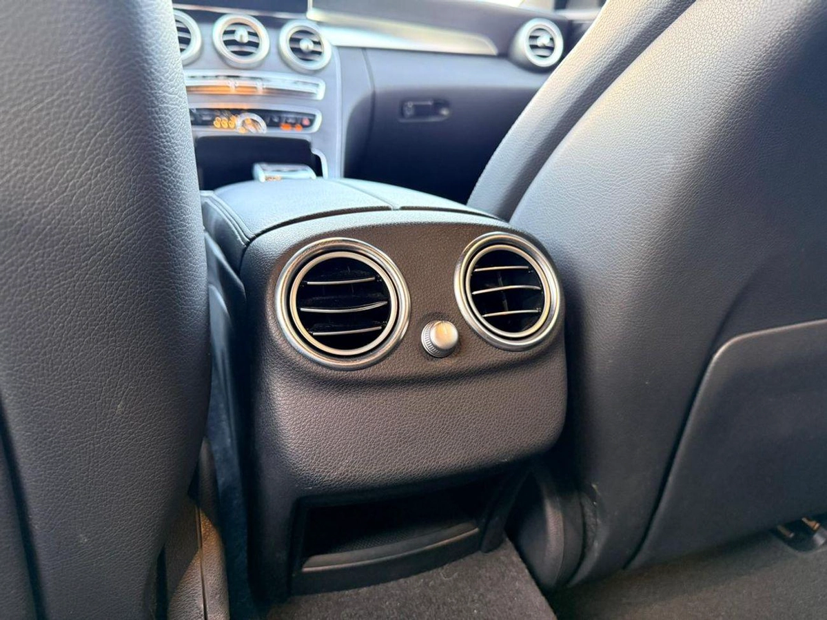 Mercedes Benz C200