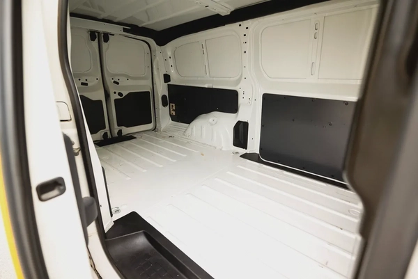 Peugeot Expert | Delivery Van | Manual Diesel | GCC Specs | Ref#P24053