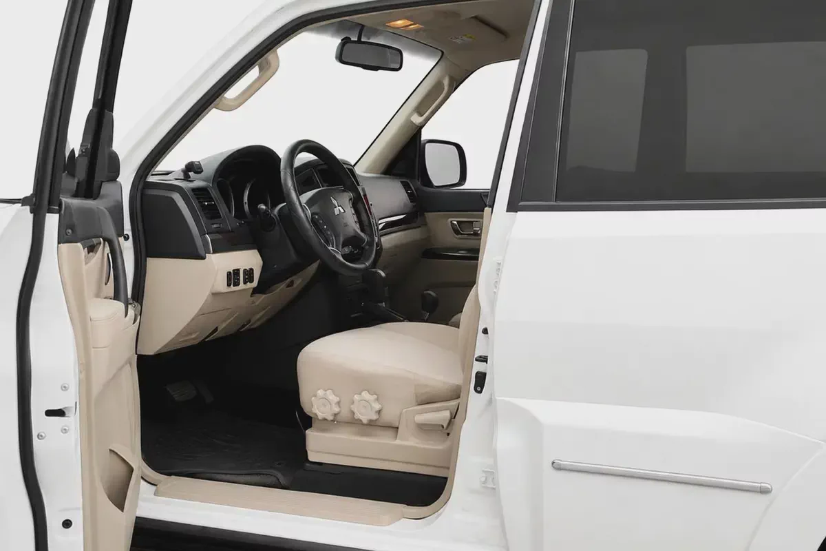 Mitsubishi Pajero GLS 3.0 V6 2020 l Original Paint l AED 1,038 / Monthly-10-10