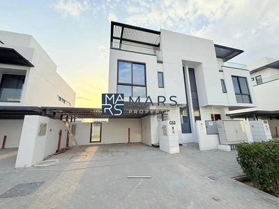Elegant 4 Bedroom Semi Detached Villa | All Master | Big Garden |-0