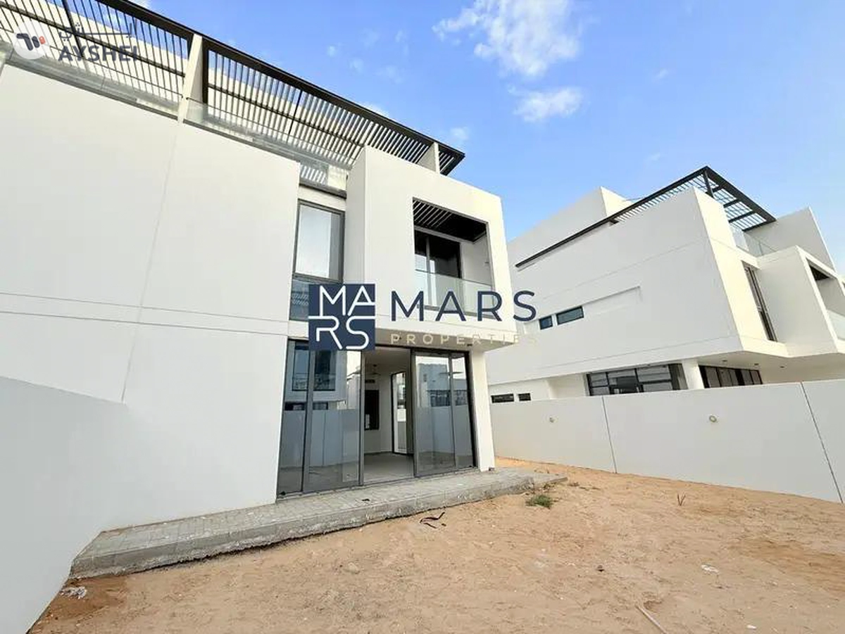 Elegant 4 Bedroom Semi Detached Villa | All Master | Big Garden |-3-3