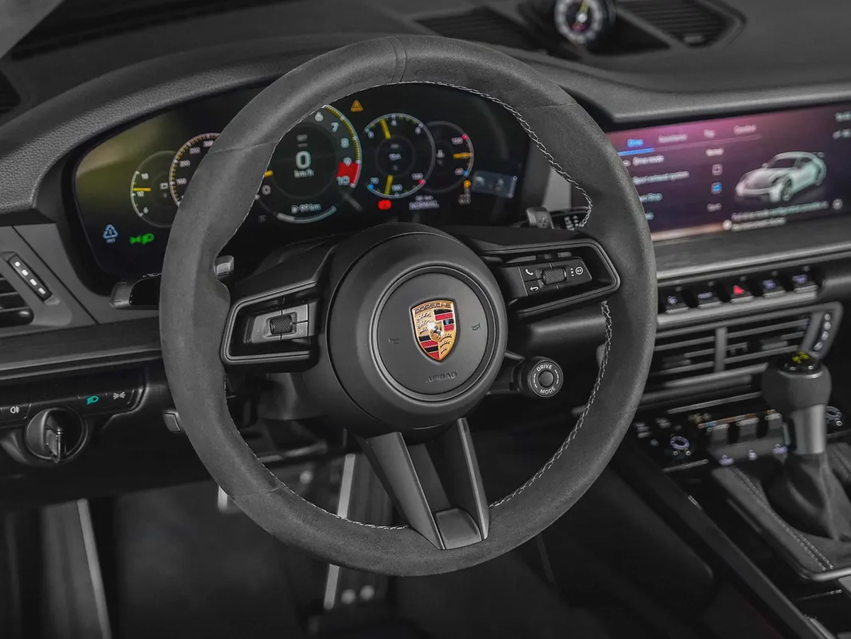 BRAND NEW GT3-CLUB SPORT-UNDER WARRANTY-CERAMIC BRAKES-LIFTING SYSTEM-SPORT CHRONO-MATRIX-9-9