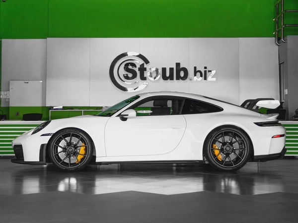 BRAND NEW GT3-CLUB SPORT-UNDER WARRANTY-CERAMIC BRAKES-LIFTING SYSTEM-SPORT CHRONO-MATRIX