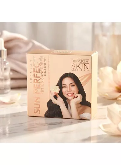 Essential for Beautiful, Protected, Glowing Skin Make sun protection part of your daily skincare ritual with this elegant essential, created to help defend against sun exposure while supporting a naturally radiant, comfortable, youthful-looking complexion.-6