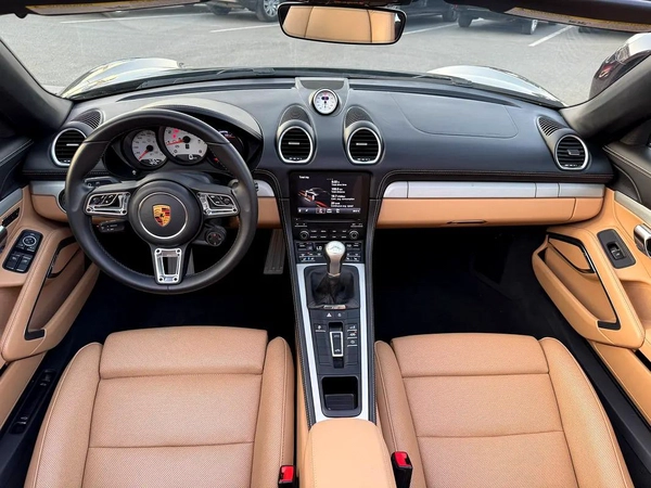 2023 Porsche Boxster S