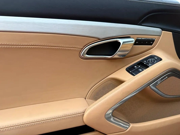 2023 Porsche Boxster S