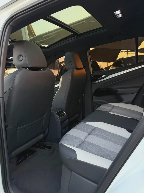 Volkswagen ID4 Cruzz pure +model 2022 import from china فولكس فاجن ID4 كروز بيور بلس موديل ٢٠٢٢ وارد