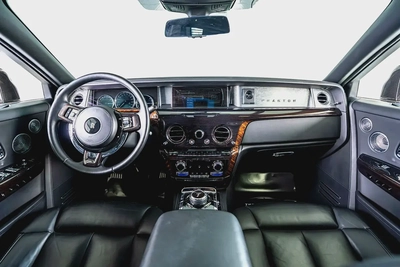 Rolls Royce Phantom-Diamond Grey Exterior Color-24 Inch Chrome Rims-Star Light System-9