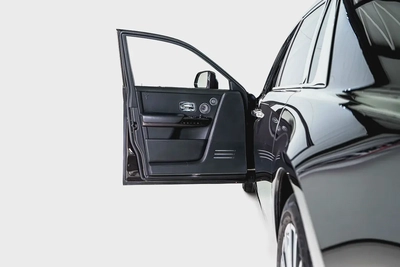 Rolls Royce Phantom-Diamond Grey Exterior Color-24 Inch Chrome Rims-Star Light System-17