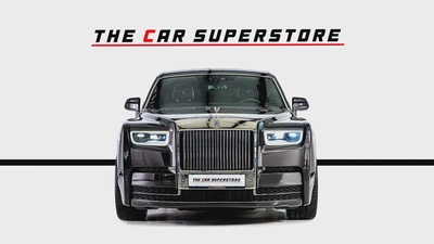 Rolls Royce Phantom-Diamond Grey Exterior Color-24 Inch Chrome Rims-Star Light System-2