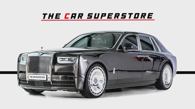 Rolls Royce Phantom-Diamond Grey Exterior Color-24 Inch Chrome Rims-Star Light System-3