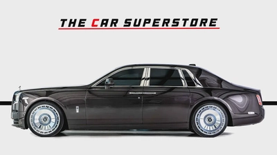 Rolls Royce Phantom-Diamond Grey Exterior Color-24 Inch Chrome Rims-Star Light System-4