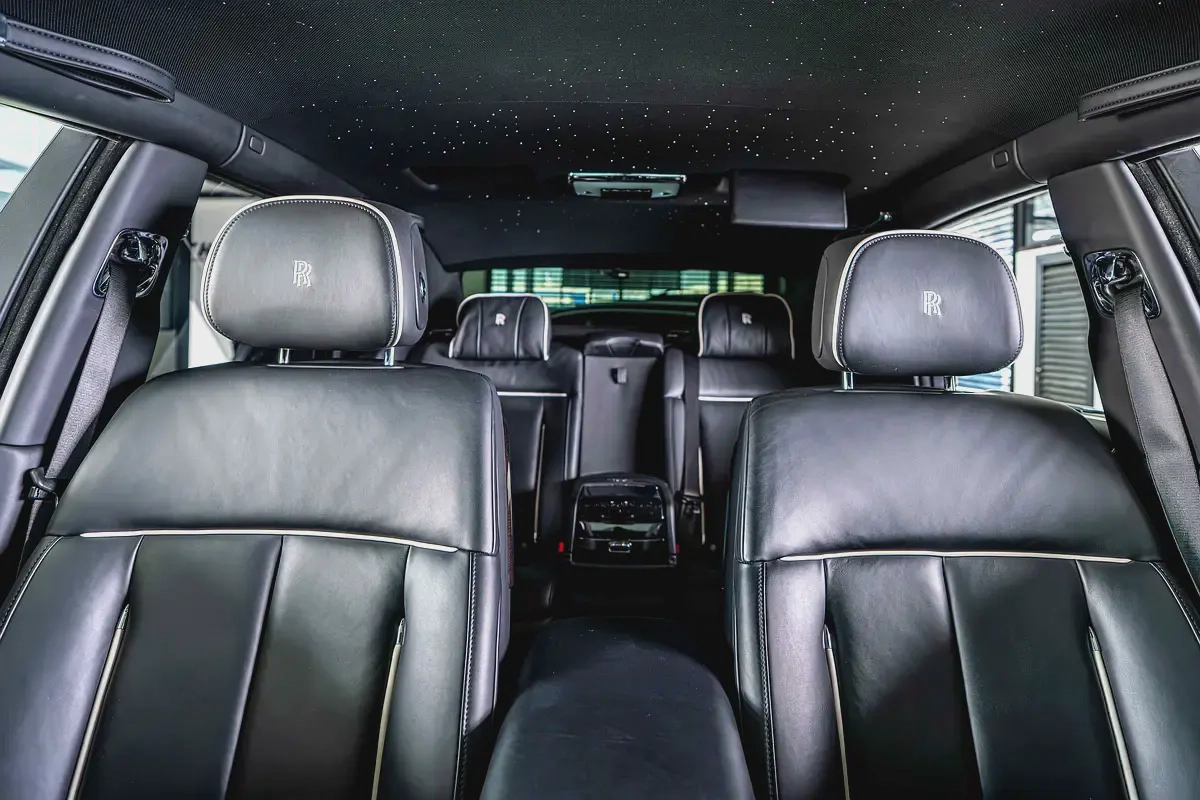 Rolls Royce Phantom-Diamond Grey Exterior Color-24 Inch Chrome Rims-Star Light System-15-15