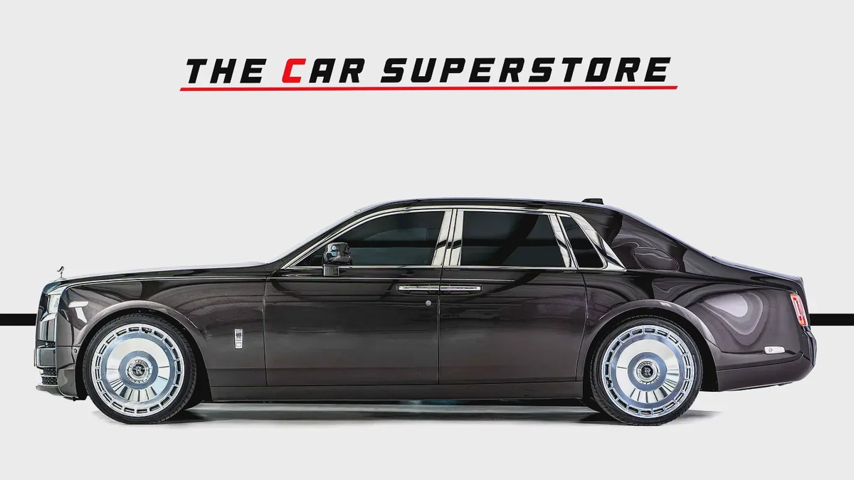 Rolls Royce Phantom-Diamond Grey Exterior Color-24 Inch Chrome Rims-Star Light System-4-4